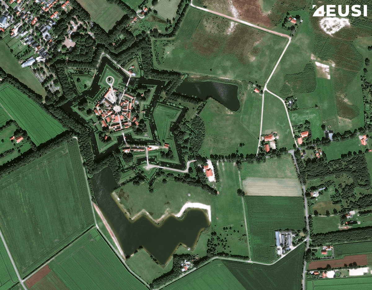 Bourtange star fort – satellite image at 40 cm resolution